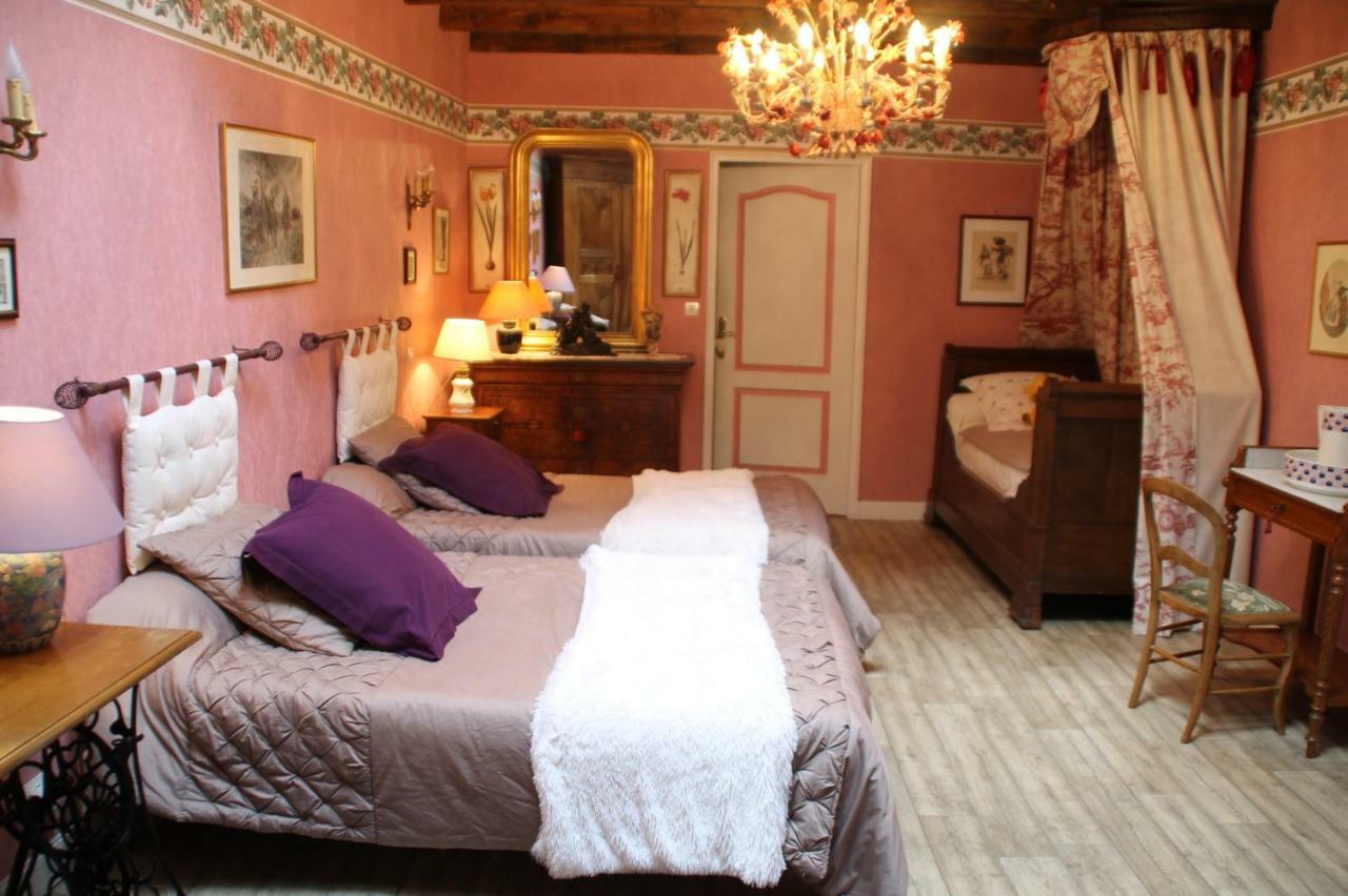 Chambres D'Hotes : La Cour D'Etrepy Le Mesnil-sur-Oger Luaran gambar